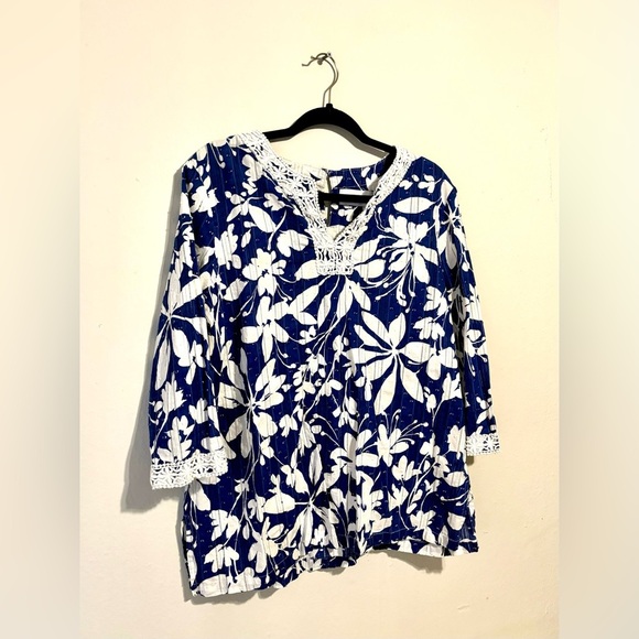 WOMENS ALFRED DUNNER BLUE WHITE FLORAL TRAVEL TOP SIZE 16 - Picture 3 of 9